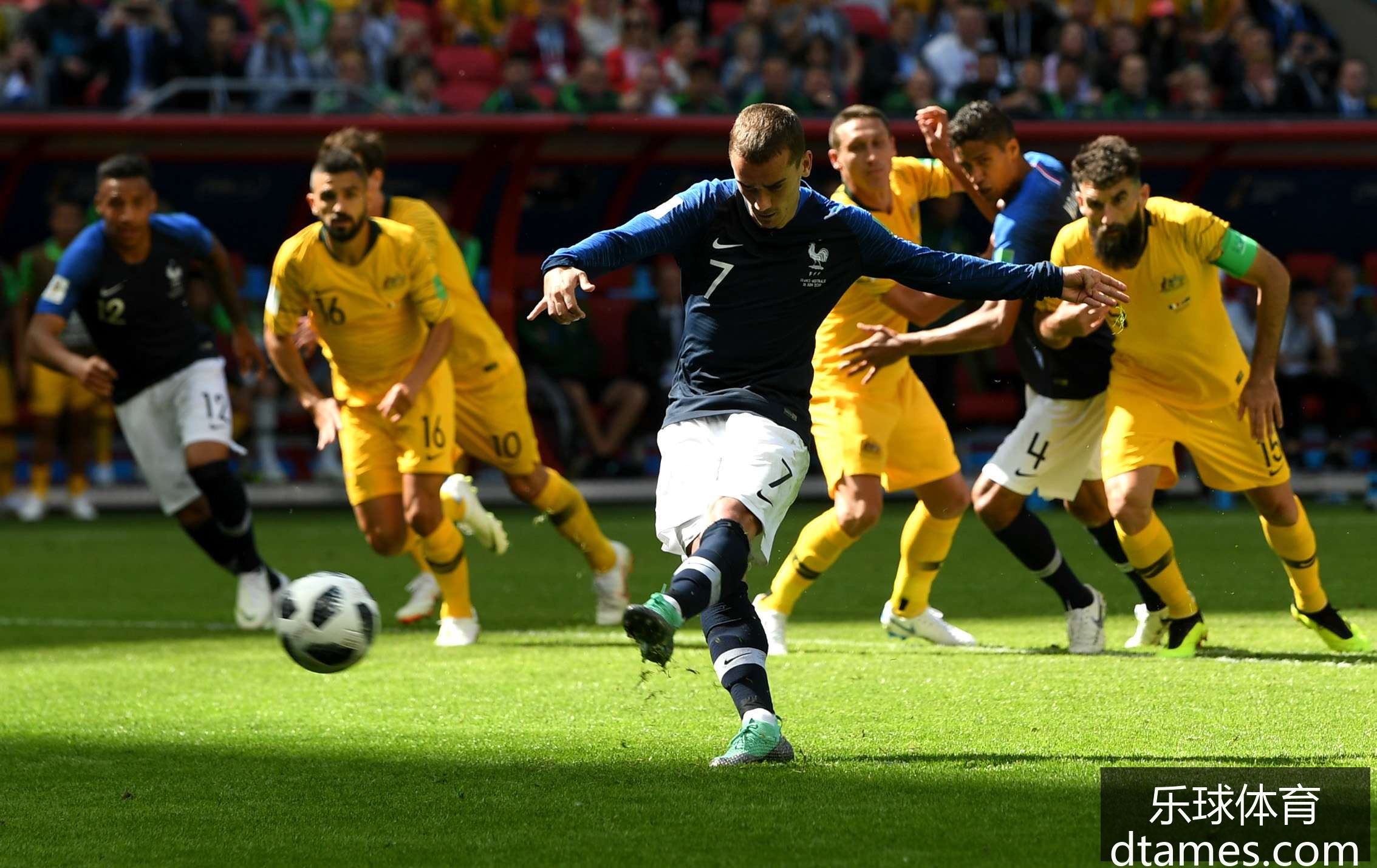 法甲球员身,大巴黎,亿欧领跑,乐球体育,乐球平台,体育竞猜,乐球娱乐,体育比分